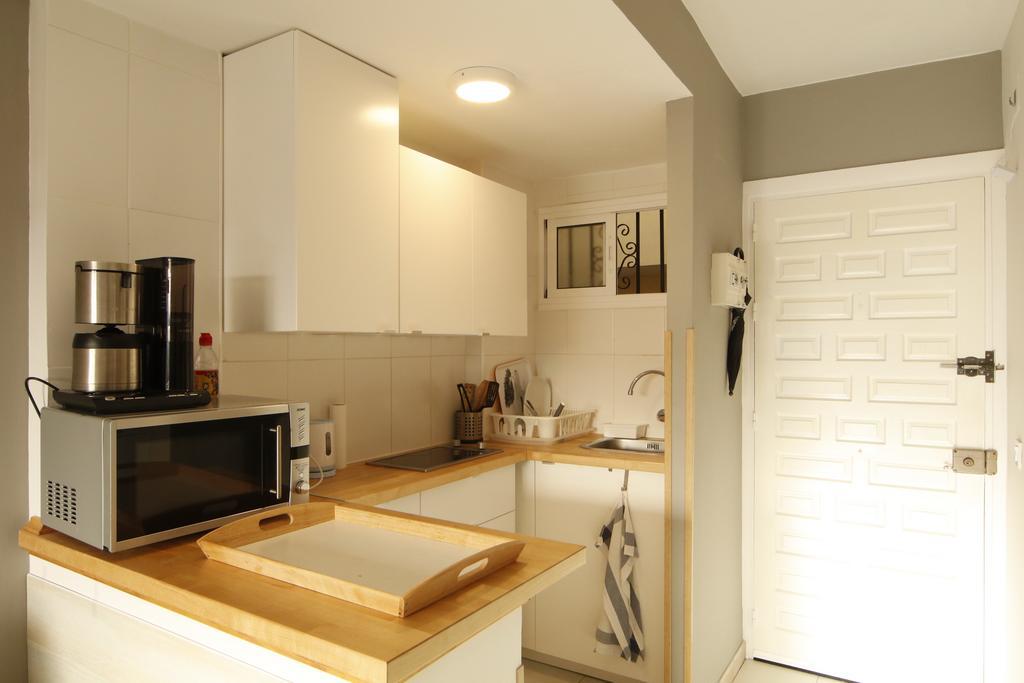 Anna & Pierre-Noel Apartment. 베날마데나코스타 외부 사진