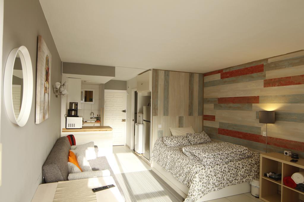 Anna & Pierre-Noel Apartment. 베날마데나코스타 외부 사진